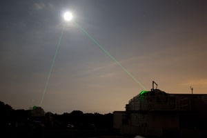 laser from earth to sun